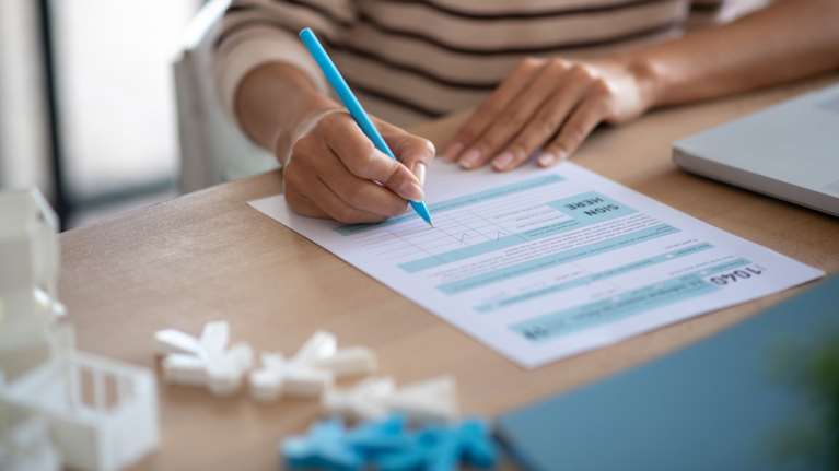 Φορολογικές δηλώσεις 2025: Ανοιξε η πλατφόρμα υποβολής - Οι προθεσμίες και οι διαφορές της φετινής χρονιάς