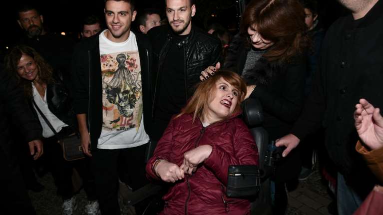 Μυρτώ της Πάρου: Ξεσπά η μητέρα της - &quot;Ο δράστης ζητά δεύτερη ευκαιρία - Το παιδί μου έχει;&quot;