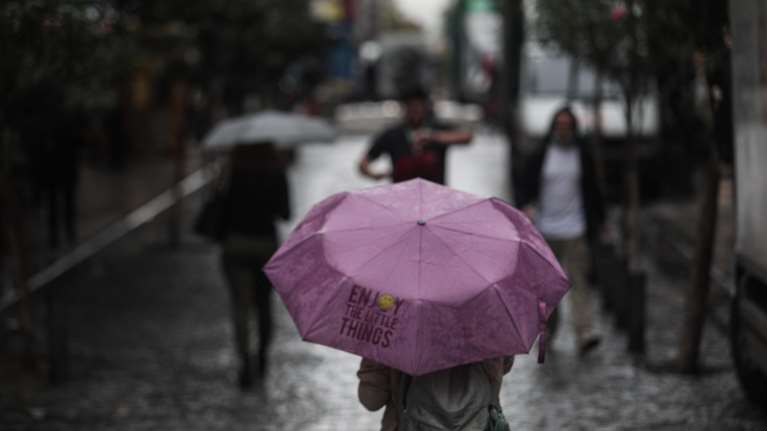 Πρόβλεψη Καλλιάνου: Μέχρι την Τρίτη η κακοκαιρία - Ποιες περιοχές θα χτυπήσουν καταιγίδες και θυελλώδεις άνεμοι [Βίντεο]