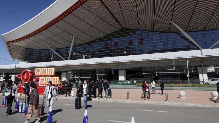 Μαίνεται ο εμπορικός πόλεμος: Ταξιδιωτική οδηγία του Πεκίνου για τους Κινέζους που ταξιδεύουν στις ΗΠΑ