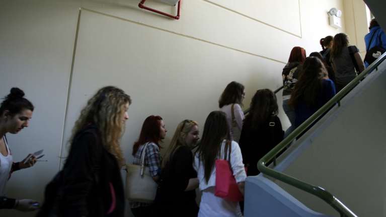 Από αύριο οι ηλεκτρονικές αιτήσεις για εγγραφές και μετεγγραφές μαθητών στα λύκεια