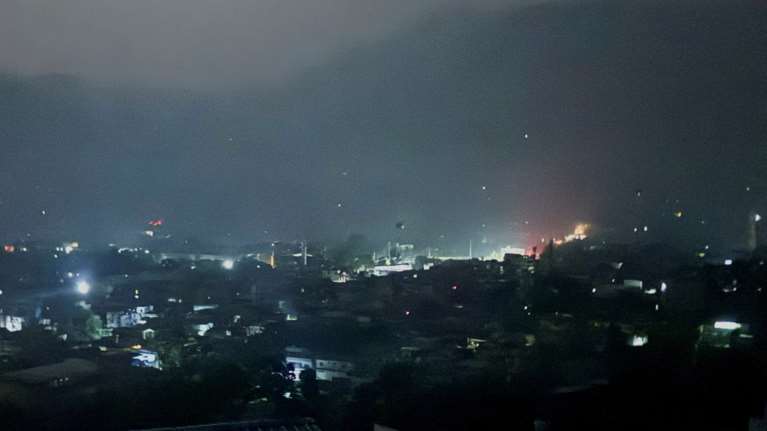 Ισχυρές εκρήξεις στο αεροδρόμιο της Τζάμου, στο ινδικό Κασμίρ - Μπλακ άουτ και σειρήνες στην πόλη