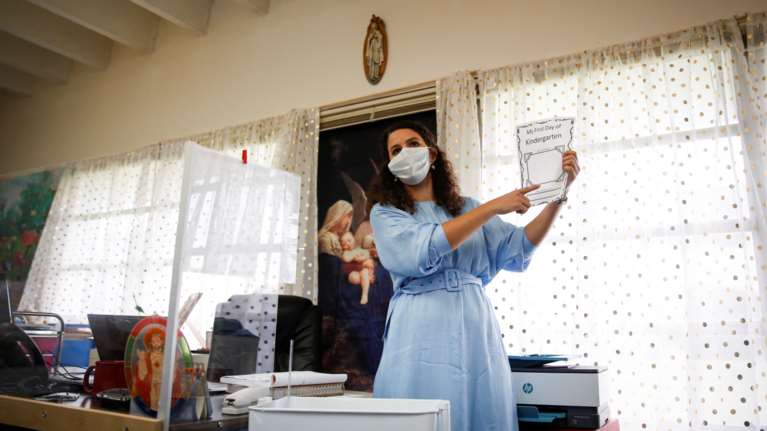 ΠΟΥ: Οι εκπαιδευτικοί πρέπει να εμβολιάζονται κατά προτεραιότητα