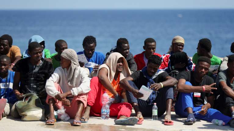 Ιταλία: Αφίξεις ρεκόρ μεταναστών και προσφύγων στη Λαμπεντούζα - Έφτασαν τους 7.000 το τελευταίο 24ωρο