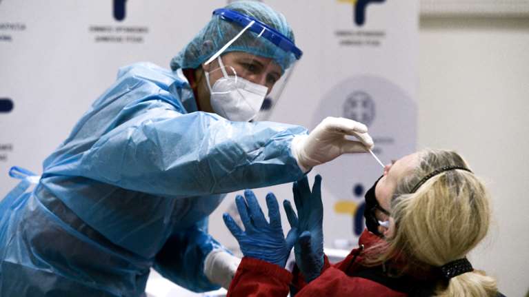 Rapid test: Σε αυτά τα 142 σημεία θα βρίσκεται την Πέμπτη ο ΕΟΔΥ