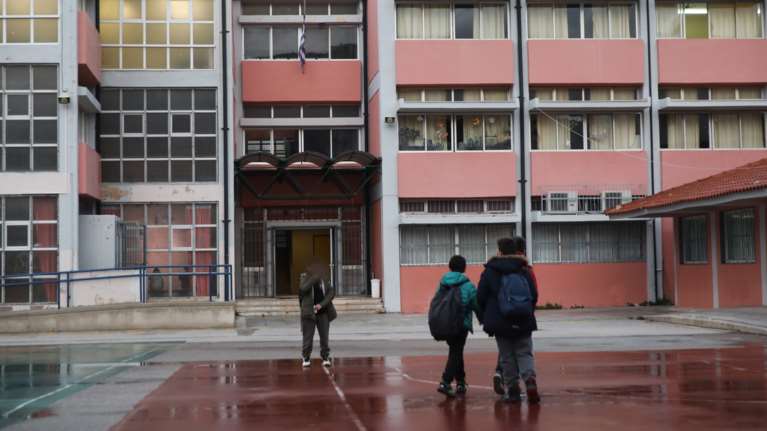 Θεσσαλονίκη: Μαθητές κατήγγειλαν καθηγητή Λυκείου για παρενόχληση - Παρέμβαση εισαγγελέα