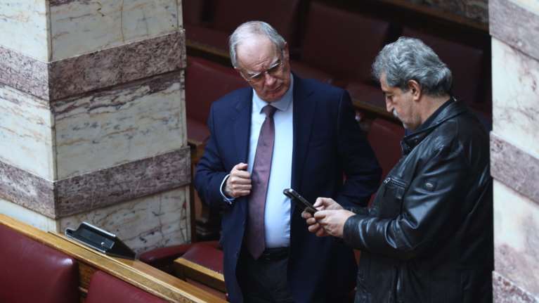 Ο Πολάκης τρολάρει τον Τασούλα για τα ηπειρώτικα τυριά και κρασιά στο εστιατόριο της Βουλής: Άντε να δούμε και τίποτα άλλο...