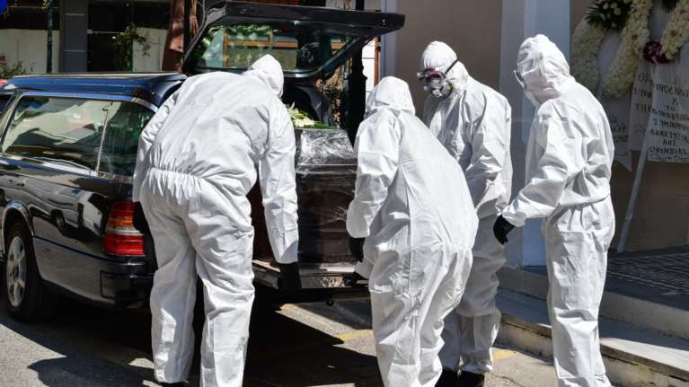 Εύβοια: Ηλικιωμένος &quot;έσβησε&quot; από κορονοϊό στο σπίτι του - Ήταν σε καραντίνα