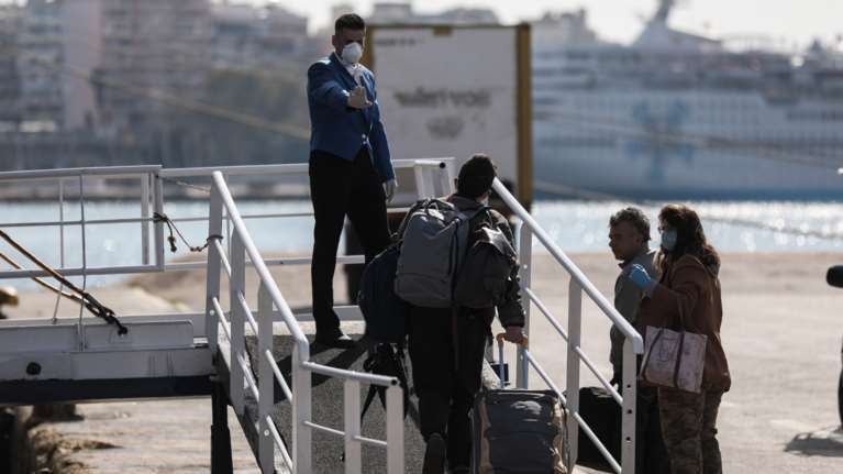 Κορονοϊός: Επαναπατρισμός Ελλήνων από την Ιταλία - Το σχέδιο για την ασφαλή μεταφορά τους