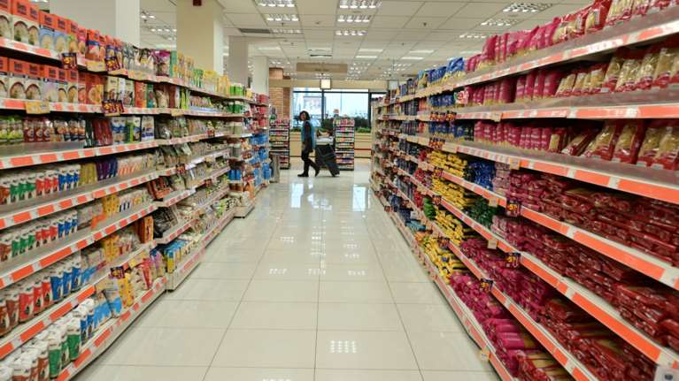 Πώς θα &quot;ξεφουσκώσετε&quot; τον λογαριασμό του σούπερ μάρκετ με το νέο &quot;ψαχτήρι&quot; τιμών - Πέντε πρακτικές λύσεις