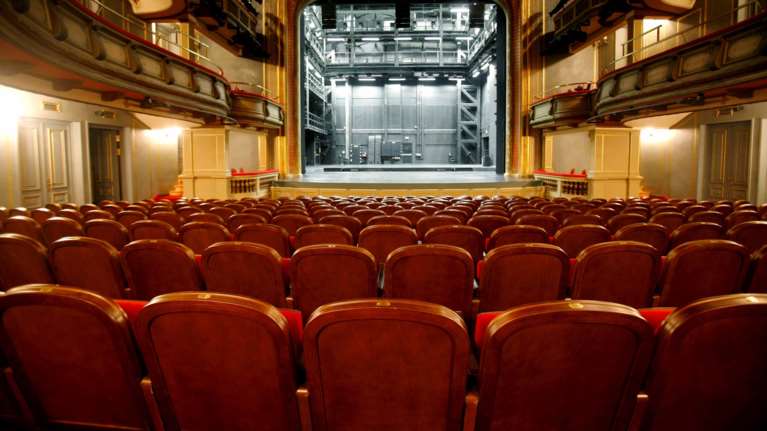 ΑΑΔΕ: Η τεχνητή νοημοσύνη &quot;τσίμπησε&quot; γνωστή πρωταγωνίστρια - Την &quot;&#39;έκαψαν&quot; τα social, ξόδευε πολύ περισσότερα απ&#39; όσα δήλωνε