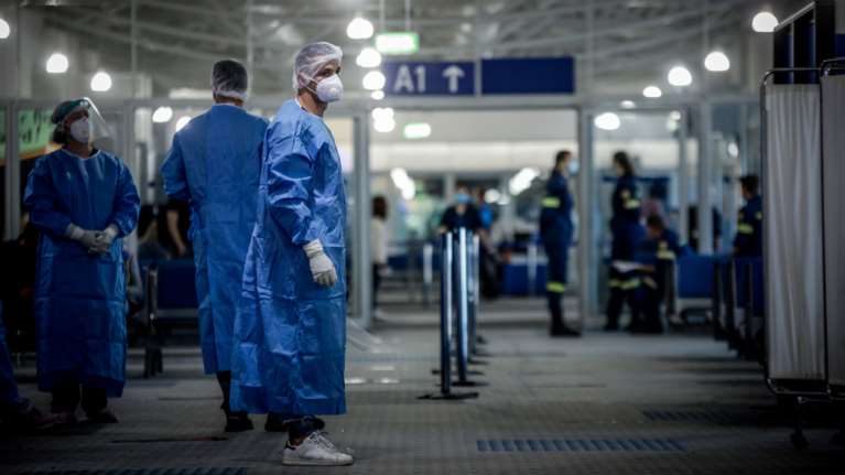 Κορονοϊός: 5.641 νέα κρούσματα σήμερα και 69 νέοι θάνατοι - 665 οι διασωληνωμένοι