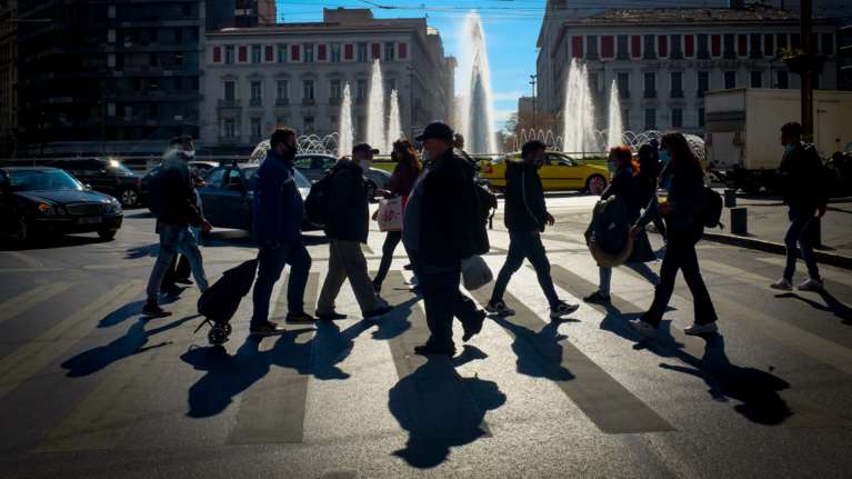 Έκπληξη από ΕΛΣΤΑΤ: Μόλις στο 2,3% η ύφεση στο πρώτο τρίμηνο του 2021 παρά το ολικό lockdown