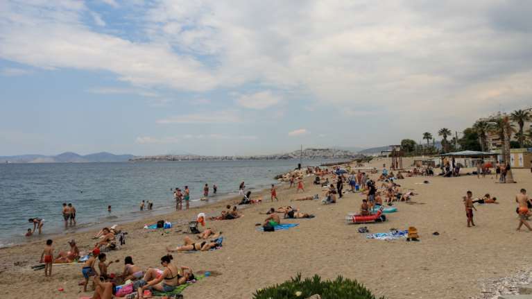 Χρονιά χωρίς καλοκαίρι το 2023 για την Ευρώπη; Οι εκτιμήσεις των μετεωρολόγων για βροχερούς θερινούς μήνες