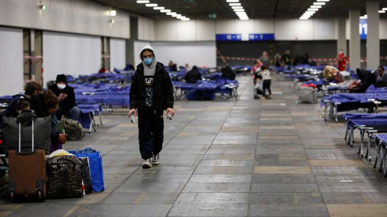 Εκατοντάδες Ουκρανοί στο Χάρκοβο κρύβονται στα υπόγεια του μετρό