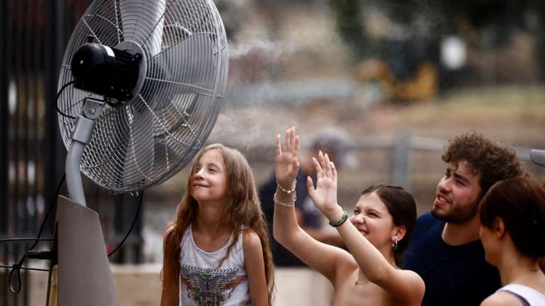 Πρόγνωση Τσατραφύλλια: Μετά τις επικίνδυνες καταιγίδες με χαλάζι έρχεται το πρώτο καυσωνικό επεισόδιο του καλοκαιριού