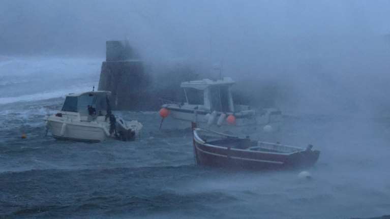 Νέο έκτακτο δελτίο της ΕΜΥ: Η Bettina φέρνει κακοκαιρία με ανέμους 10 μποφόρ, καταιγίδες και κρύο