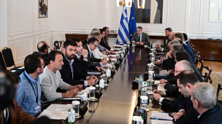 "Δεν λάβαμε καμία ουσιαστική απάντηση", ξεκαθαρίζει η επιτροπή των Θεσσαλών αγροτών μετά τη συνάντηση με τον Μητσοτάκη