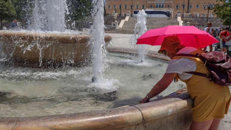 Πρόγνωση Καλλιάνου: Καμίνι η χώρα έως την Τρίτη - 43άρια το επόμενο διήμερο, οι μέγιστες θερμοκρασίες στην Αττική