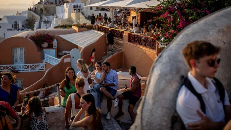 Πότε έρχονται μελτέμια 7 μποφόρ και άνοδος του υδράργυρου - Αναλυτικά οι θερμοκρασίες μέχρι τον Δεκαπενταύγουστο