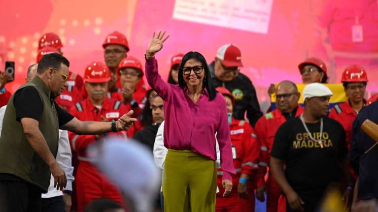 Ιστορική ανατροπή στη Βενεζουέλα: Τα πετρέλαια περνάνε με νόμο σε ιδιώτες μετά από 20 χρόνια