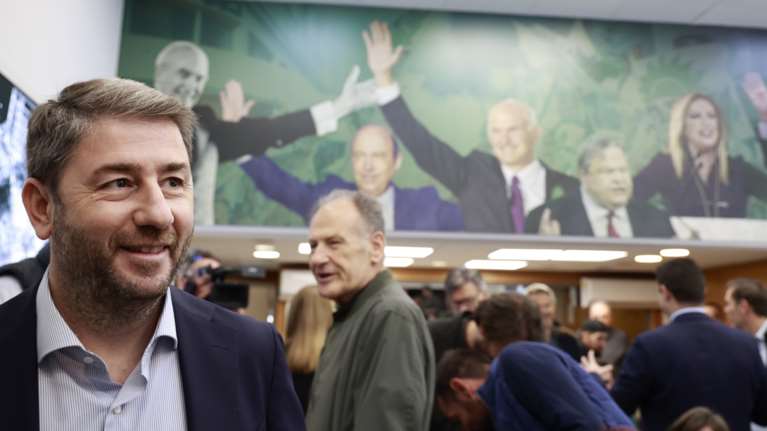 Αρχίζουν τα όργανα στο ΠΑΣΟΚ: Συνεδριάζει το Πολιτικό Συμβούλιο - Καθυστερήσεις με την εκλογή αρχηγού θα παίξει ο Ανδρουλάκης