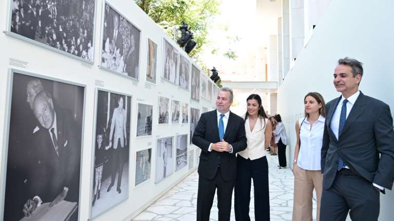 The Ilisian: Το νέο όνομα του πρώην ξενοδοχείου Hilton - Στην παρουσίαση ο Κυριάκος Μητσοτάκης με την κόρη του [εικόνες]