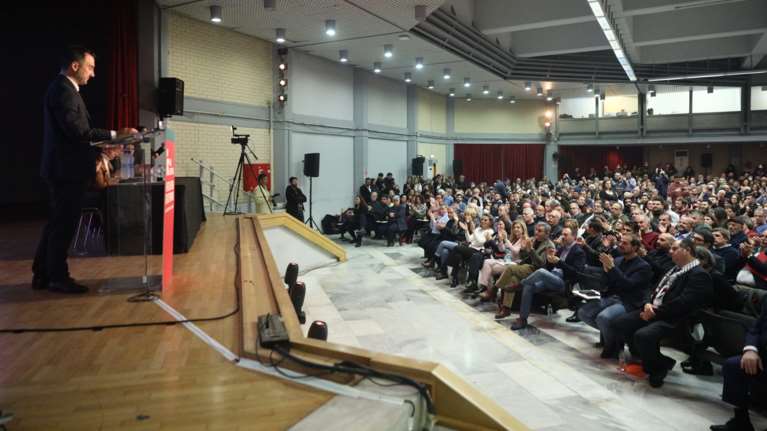 Νέα Αριστερά: Οι πρώτες εικόνες από την πανελλαδική συνδιάσκεψη - Επίθεση Χαρίτση στην κυβέρνηση