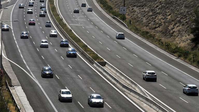 Φόβοι για ευρωπαϊκό &quot;blackout&quot; στην ενέργεια: Έκτακτο σχέδιο με τηλεργασία, ημέρες χωρίς ΙΧ και νέα όρια ταχύτητας