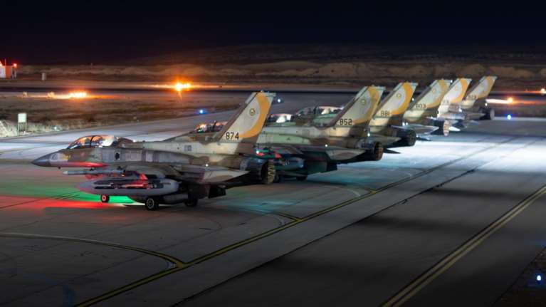 Οι έξι μέρες που &quot;αποκαθήλωσαν&quot; τον στρατό του Ιράν - Γιατί δεν αντιδρά αποτελεσματικά στη σαρωτική επίθεση του Ισραήλ