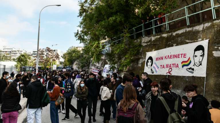 Δίκη Ζακ Κωστόπουλου: Ξέσπασε ο πατέρας - &quot;Είχαν το παιδί με αίματα και να τον κλωτσοπατάνε;&quot;