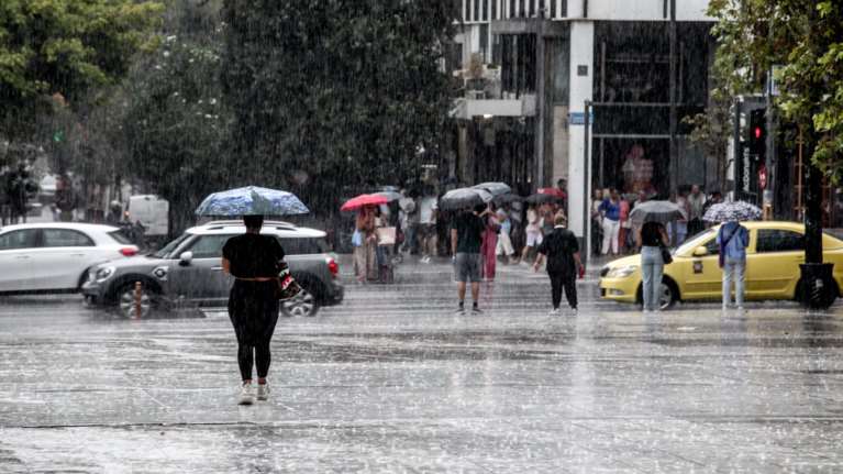 "Λίγη προσοχή" γράφει ο Τσατραφύλλιας και προειδοποιεί για έντονες βροχοπτώσεις εξπρές- Πού θα βρέξει το απογευμα