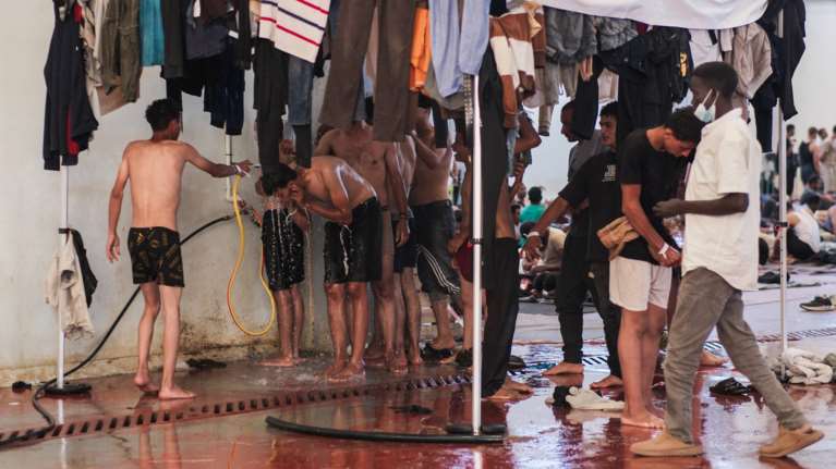 Politico: Ιταλία και Ελλάδα χτυπούν το &quot;καμπανάκι&quot; για τη Λιβύη, αλλά οι σύμμαχοί τους δεν βοηθούν...