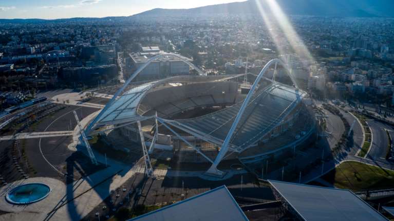 Αλαλούμ με το ΟΑΚA: Σκέψεις ακόμα και για ξήλωμα στο στέγαστρο Καλατράβα - Το ακραίο σενάριο στο τραπέζι