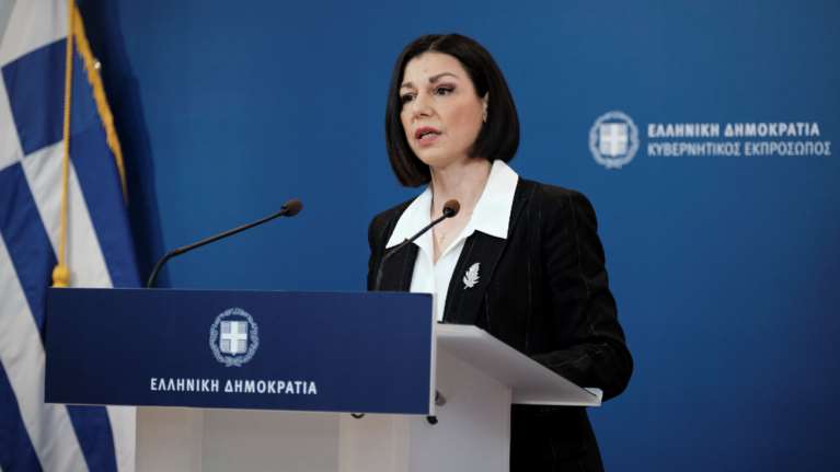 Πελώνη: Δεδομένη η στήριξη της κυβέρνησης στις επιχειρήσεις που θα μείνουν κλειστές και τον Απρίλιο