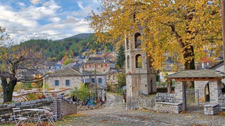 DW: Ο εμφύλιος στο Πάπιγκο για τις βίλες του εφοπλιστή Λαιμού - "Μου είπαν ότι θα με φάνε οι αρκούδες"