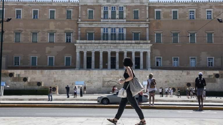 Η μάχη της ακρίβειας: Ποιοι θα πάρουν αυξήσεις μεγαλύτερες από τον πληθωρισμό και ποιοι όχι - Με τα μέτρα της ΔΕΘ