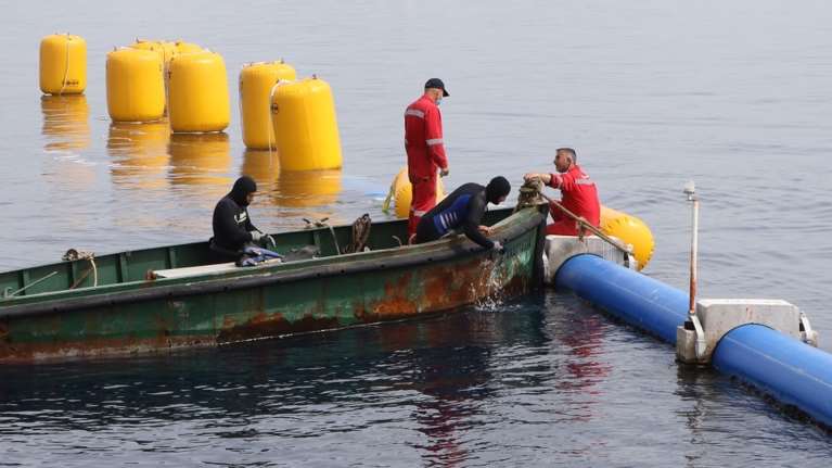 Αίγινα: Σαμποτάζ για 4η φορά στον υποθαλάσσιο αγωγό που φέρνει νερό στο νησί - Τον ανατίναξαν με εκρηκτικά στον βυθό