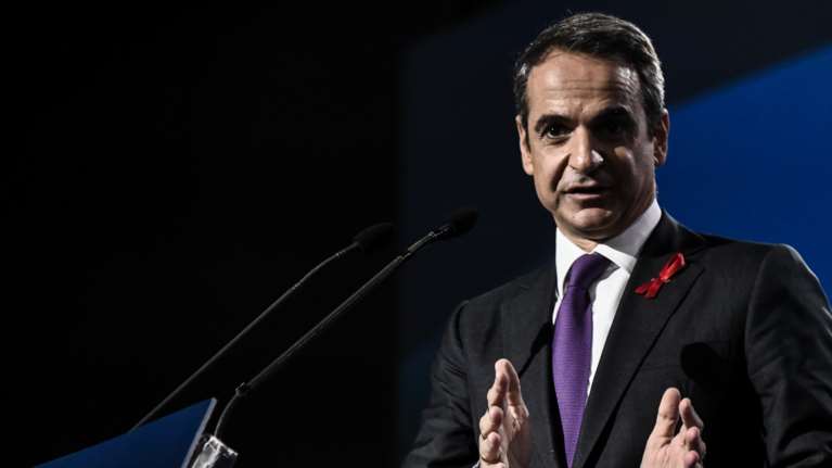 ΝΔ: Με απόφαση Μητσοτάκη αναβάλλεται το Συνέδριο του κόμματος - Ανησυχία για τη μετάλλαξη Όμικρον