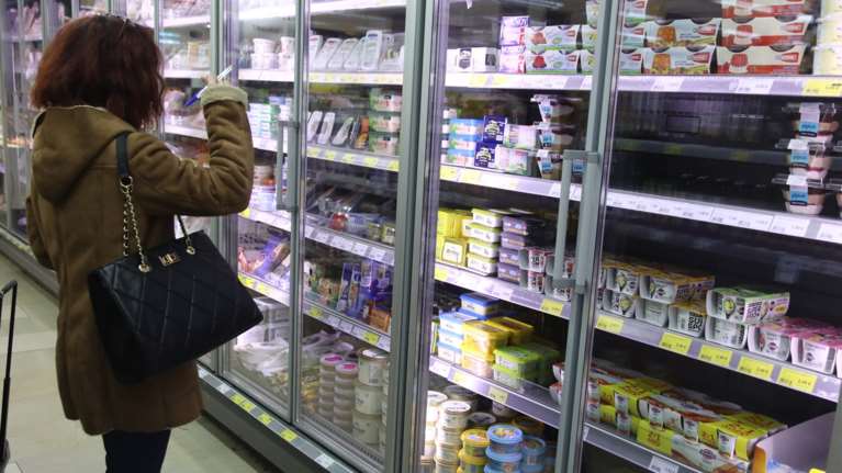 Δημοσκόπηση Marc: Η ακρίβεια στα τρόφιμα &quot;καίει&quot; τους πολίτες - 7 στους 10 δεν είναι ικανοποιημένοι από το &quot;καλάθι&quot;