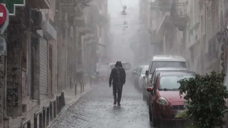 Κακοκαιρία ILINA: Χτυπά και σήμερα την Αττική με βροχές και καταιγίδες - Ποιες άλλες περιοχές είναι στο μάτι του κυκλώνα