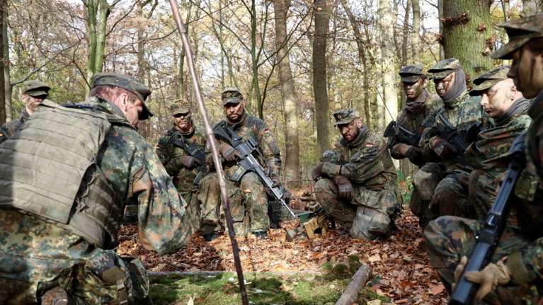 Wall Street Journal: Το μυστικό σχέδιο της Γερμανίας για την περίπτωση πολέμου με τη Ρωσία