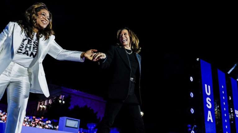 Κάμαλα Χάρις: Πλήρωσε ένα εκατ. δολάρια στην Όπρα Γουίνφρεϊ για την εμφάνιση στην εκπομπή της [εικόνες - βίντεο]