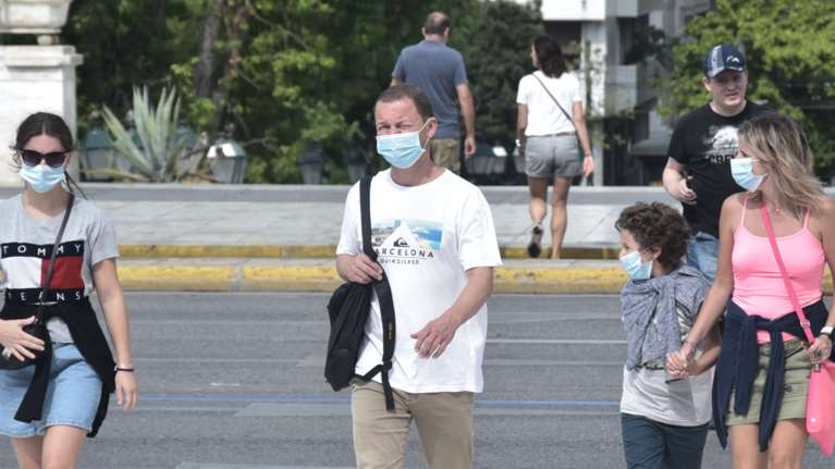 Κορονοϊός: Εφιαλτικό ρεκόρ 262 κρουσμάτων – Νέα μέτρα προ των πυλών