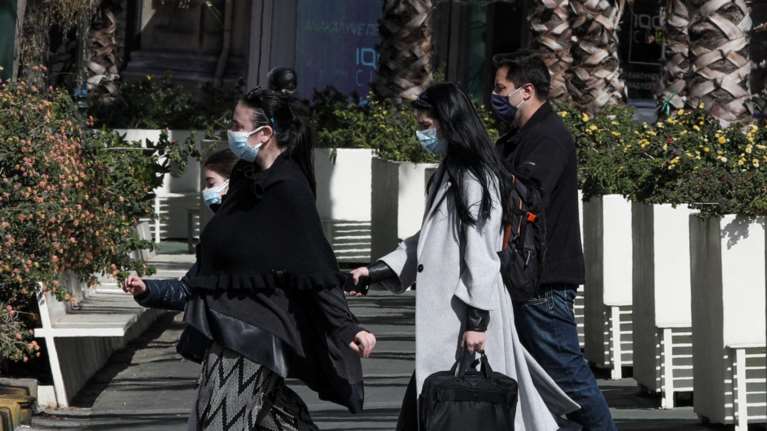 Κορονοϊός: Συναγερμός με έκτακτη σύσκεψη λοιμωξιολόγων για την έξαρση - Εισήγηση για καθολικό lockdown στη χώρα