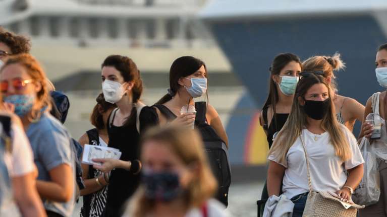 Κορονοϊός - Φόβοι για νέα έκρηξη κρουσμάτων: Μέσα στο καλοκαίρι η κορύφωση, ήδη 200% αύξηση ιικού φορτίου στην Αττική