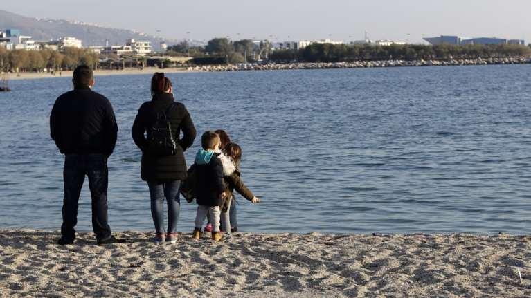 Πώς οι νέοι θα κερδίσουν ως και δύο μισθούς από τις φοροελαφρύνσεις της ΔΕΘ - Μεγάλα οφέλη και για νέα ζευγάρια με παιδιά