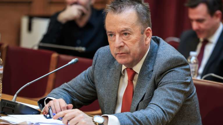 Βασίλης Κόκκαλης για ομόφυλα ζευγάρια: Πρώτα θα δω το νομοσχέδιο και μετά θα αποφασίσω τι θα ψηφίσω