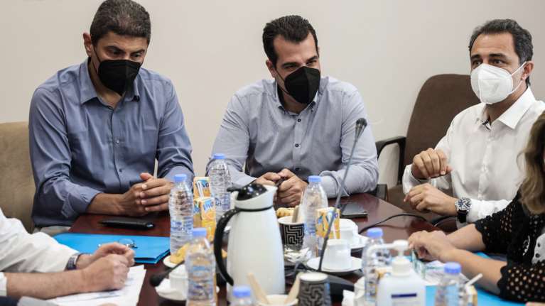 Πλεύρης στην Κρήτη: Δεν θα πάρουμε μέτρα το καλοκαίρι -  Αν χρειαστεί από τον Σεπτέμβριο θα πράξουμε ανάλογα