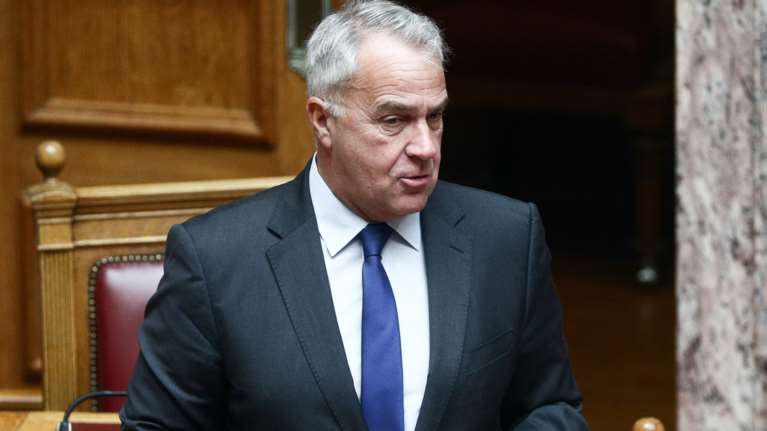 Ο Βορίδης απαντάει στους Σπαρτιάτες: Με πολιτικό μπαμπά τον Κασιδιάρη, πώς να μην σας λένε νεοναζί;